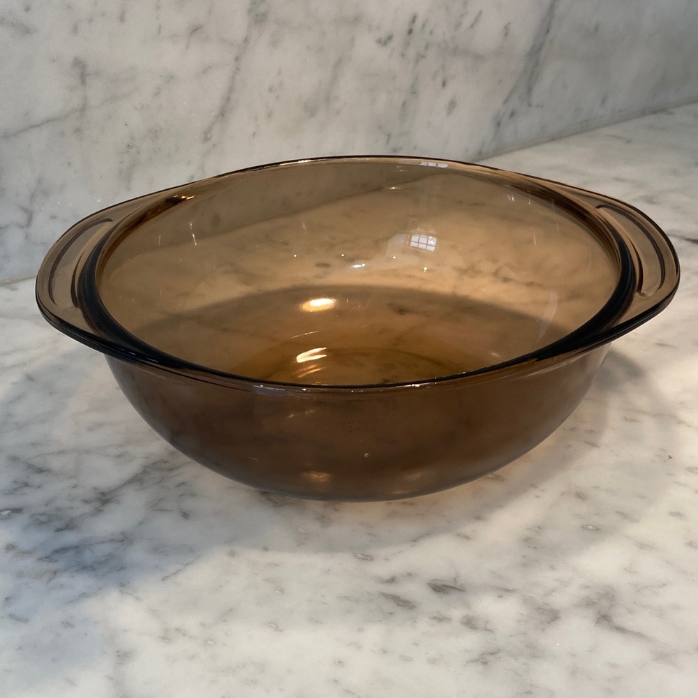 Corning Pyrex Amber Glass Mixing/Serving Bowl with Handles